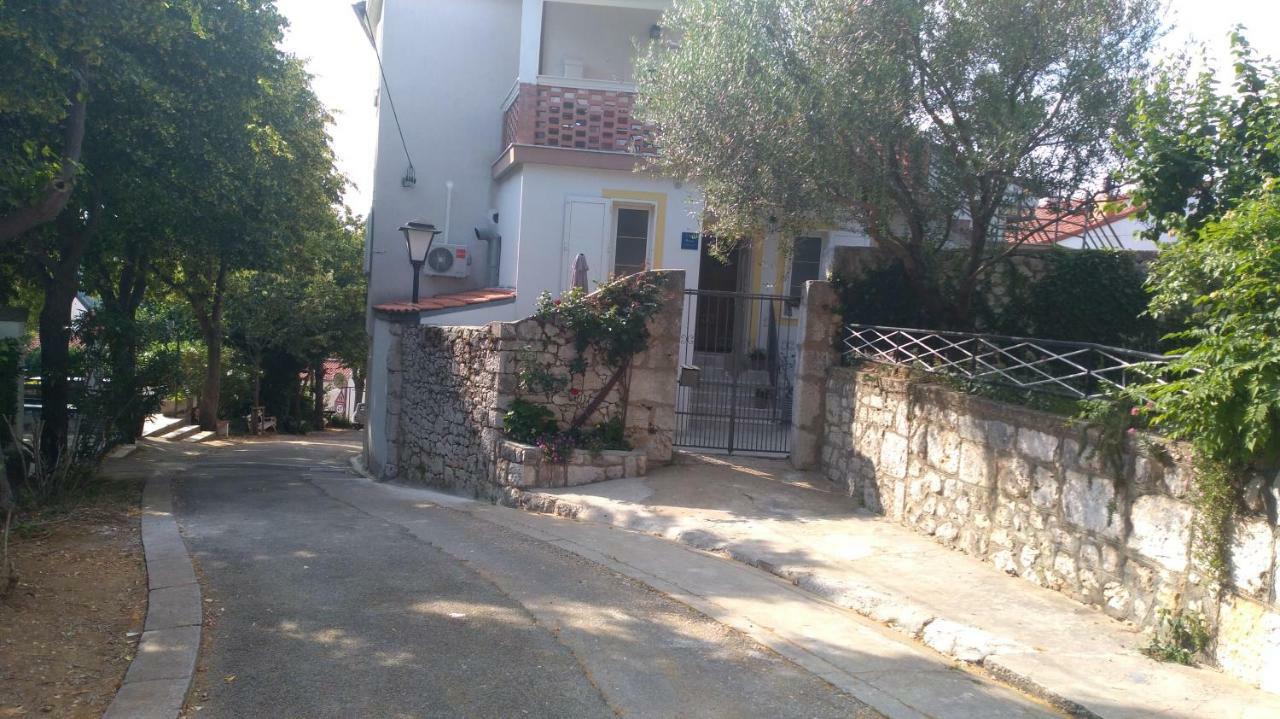 Studio Novi Vinodolski Luaran gambar