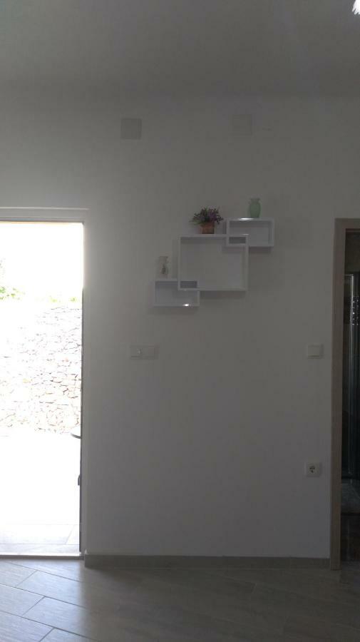 Studio Novi Vinodolski Luaran gambar